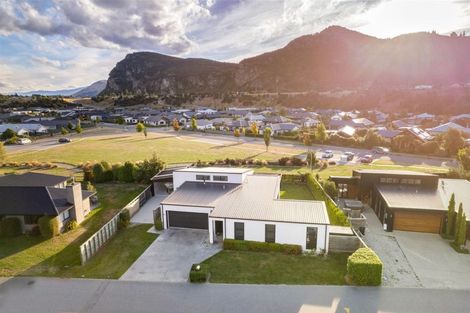Photo of property in 5 Poppy Lane, Albert Town, Wanaka, 9305