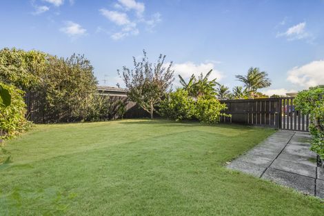 Photo of property in 1/38 Boundary Road, Clover Park, Auckland, 2019