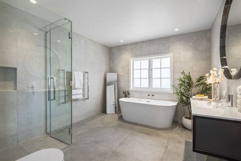 Photo of property in 74 West End Road, Westmere, Auckland, 1022