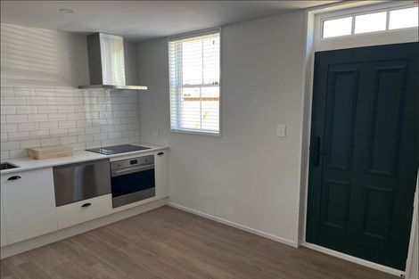 Photo of property in 2/30 Hargest Crescent, Sydenham, Christchurch, 8023