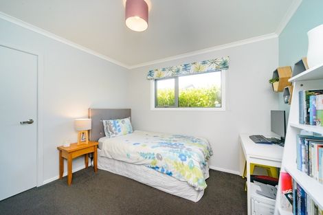 Photo of property in 4 Poplar Grove, Feilding, 4702