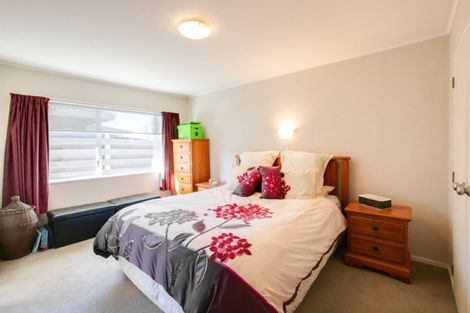 Photo of property in 16a Lowther Place, Taradale, Napier, 4112