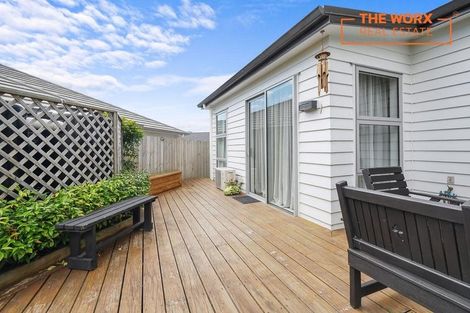 Photo of property in 5 Sauterne Road, Kumeu, 0810