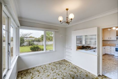 Photo of property in 1102 Heretaunga Street East, Parkvale, Hastings, 4122