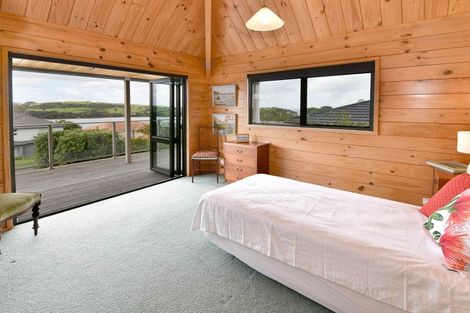 Photo of property in 12 Clansman Terrace, Gulf Harbour, Whangaparaoa, 0930