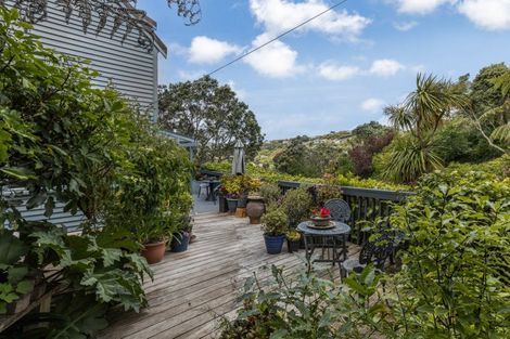 Photo of property in 48 Seaview Road, Paremata, Porirua, 5024