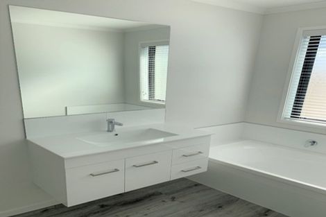 Photo of property in 29 Whakaturou Crescent, Pyes Pa, Tauranga, 3112