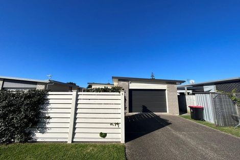 Photo of property in 5 Coprosma Close, Papamoa Beach, Papamoa, 3118