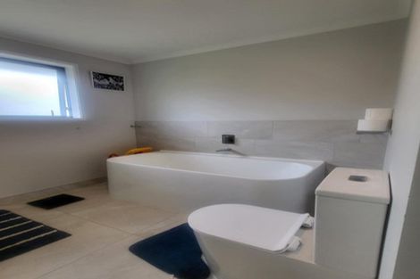 Photo of property in 112a Lisle Farm Drive, Pukekohe, 2120