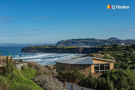 Photo of property in 14 Sunset Terrace, Waikanae Beach, Waikanae, 5036
