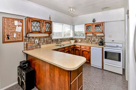 Photo of property in 14 Snowden Place, Opaheke, Papakura, 2113