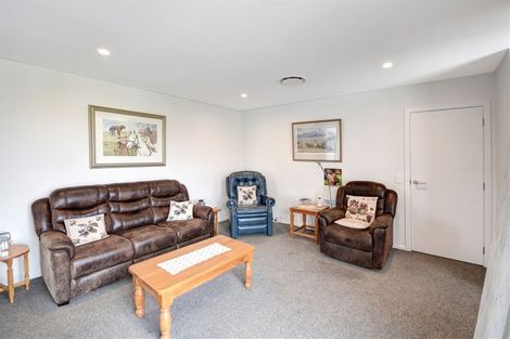 Photo of property in 2 Stratton Way, Mosgiel, 9024