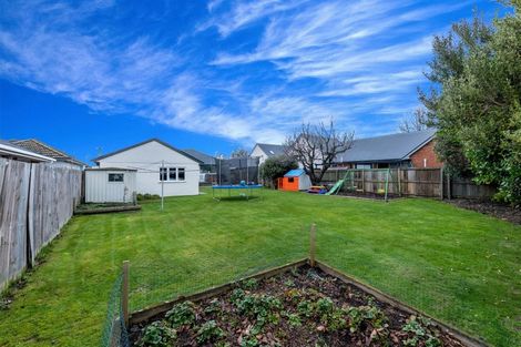 Photo of property in 19 Cutts Road, Russley, Christchurch, 8042