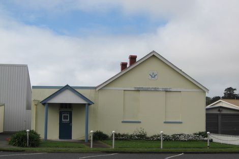 Photo of property in 20 Domett Street, Waitara, 4320