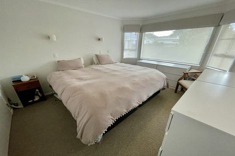 Photo of property in 27 Guthrie Street, Waterloo, Lower Hutt, 5011