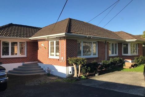 Photo of property in 28 Coles Crescent, Papakura, 2110