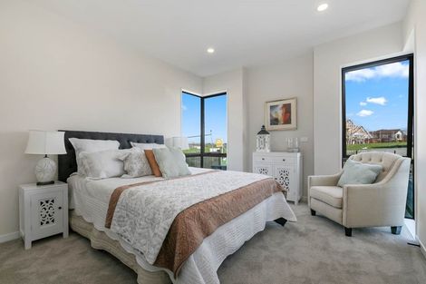 Photo of property in 32 Bine Crescent, Orewa, 0931