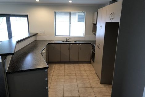 Photo of property in 13 Farleigh Close, Huntington, Hamilton, 3210