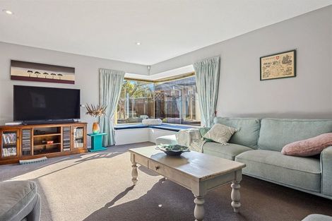 Photo of property in 15 Thornley Place, Woodend, 7610