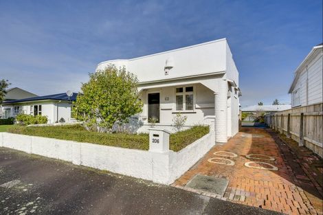 Photo of property in 206 Lyndon Road West, Hastings, 4122