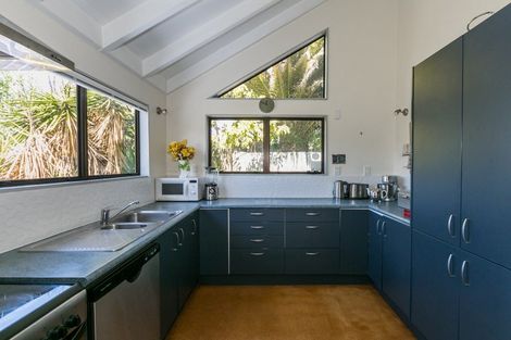 Photo of property in 11a Guys Hill Road, Hospital Hill, Napier, 4110