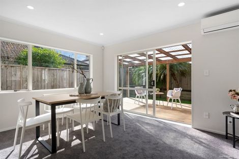 Photo of property in 3 Banshire Close, Flat Bush, Auckland, 2016