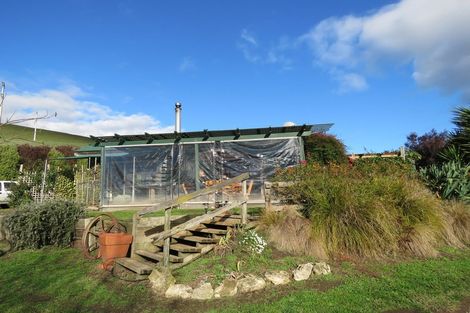 Photo of property in 727 Valley Road, Raukawa, Hastings, 4174