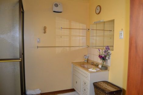 Photo of property in 42 Jessop Street, South Hill, Oamaru, 9400