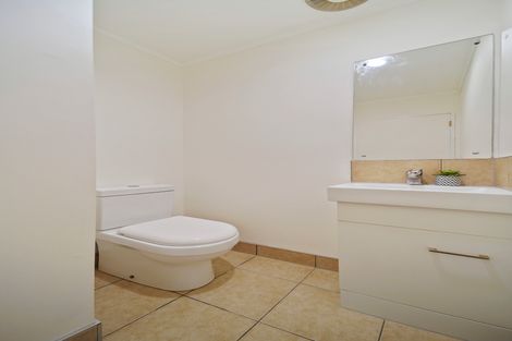 Photo of property in 3/6a Botany Road, Howick, Auckland, 2010