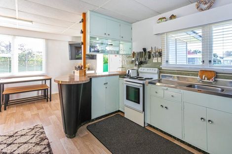 Photo of property in 224 Tui Road, Whangamata, 3620