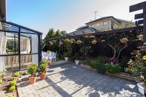 Photo of property in 252a Memorial Avenue, Burnside, Christchurch, 8053