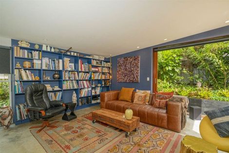 Photo of property in 19 Victoria Street, Coromandel, 3506