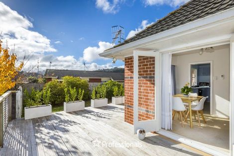 Photo of property in 7 Kapuranga Grove, Stokes Valley, Lower Hutt, 5019