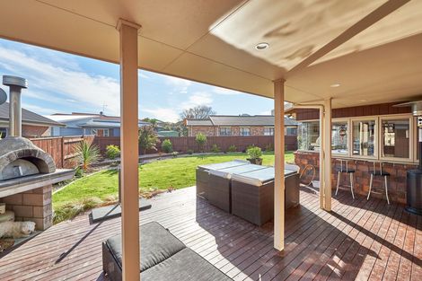 Photo of property in 25 Masefield Terrace, Kelvin Grove, Palmerston North, 4414