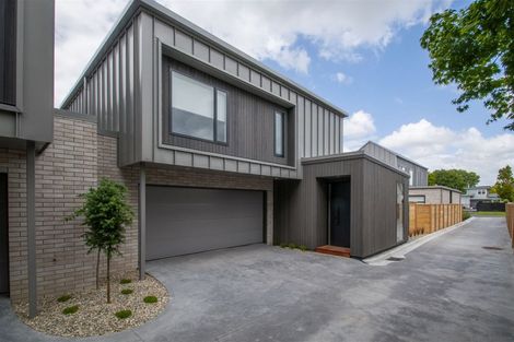 Photo of property in 2/23 Strowan Avenue, Fairfield, Hamilton, 3214