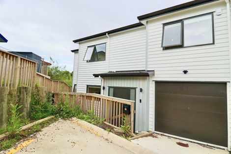 Photo of property in 39 Korokio Lane, Henderson, Auckland, 0612