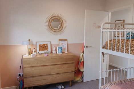 Photo of property in 72 Waipunahau Road, Waikanae, 5036