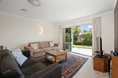 Photo of property in 8 Mcleod Place, Papamoa Beach, Papamoa, 3118