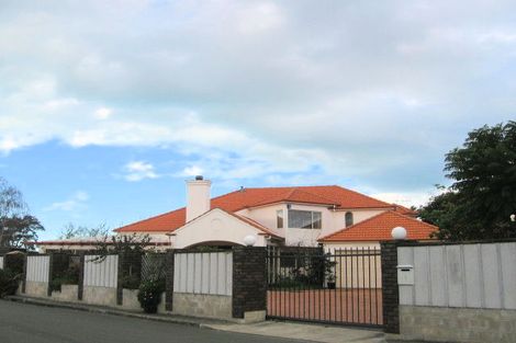 Photo of property in 1 Ross Place, Greenmeadows, Napier, 4112