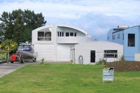 Photo of property in 615a Harbour View Road, Whangamata, 3620