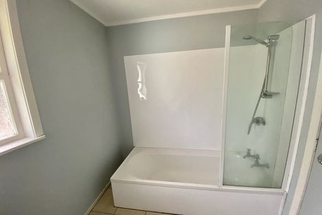 Photo of property in 14 Mcclintock Road, Massey, Auckland, 0614