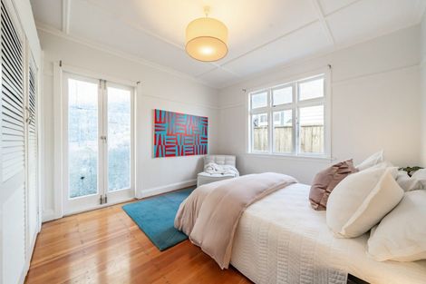 Photo of property in 4 Norna Crescent, Kelburn, Wellington, 6012