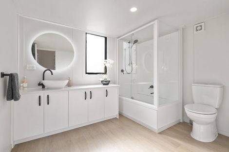 Photo of property in 69 Greenhithe Road, Greenhithe, Auckland, 0632