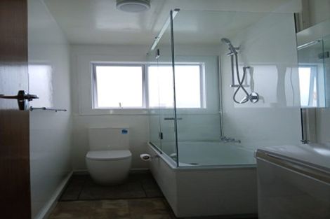 Photo of property in 2/22 Clare Road, St Albans, Christchurch, 8014