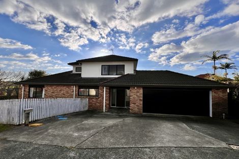 Photo of property in 8a Eske Place, Highland Park, Auckland, 2010