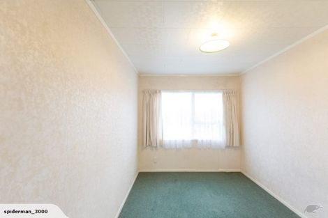 Photo of property in 21 Tudor Road, Henderson, Auckland, 0610