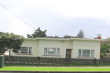 Photo of property in 1/12 Evans Road, Glen Eden, Auckland, 0602