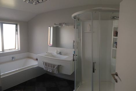 Photo of property in 13 Mallard Drive, Waihola, Milton, 9073