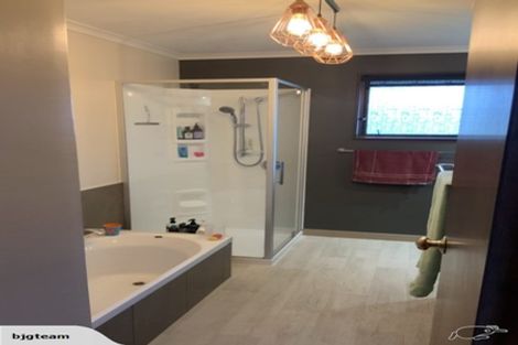 Photo of property in 6 Hetley Crescent, Taradale, Napier, 4112