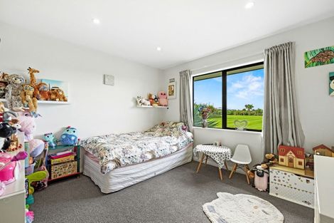 Photo of property in 22 Landsborough Drive, Darfield, 7571